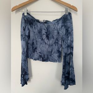 Boho Off the shoulder top with flowy sleeves